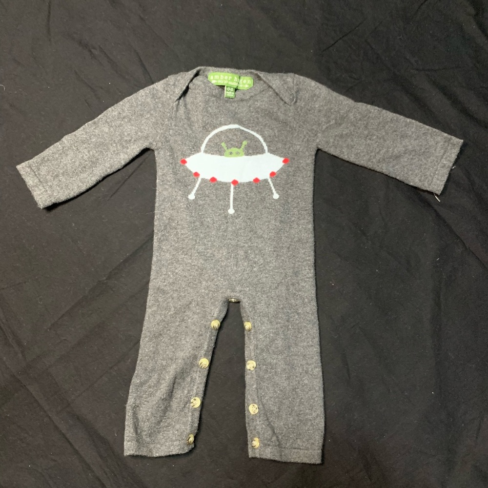 Amber Hagen 90/10 cashmere size 0-3 months